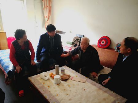 心系困難職工，情系企業(yè)發(fā)展