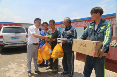 陜煤建設(shè)機(jī)電安裝公司啟動(dòng)“送清涼、查隱患、保安康”活動(dòng)